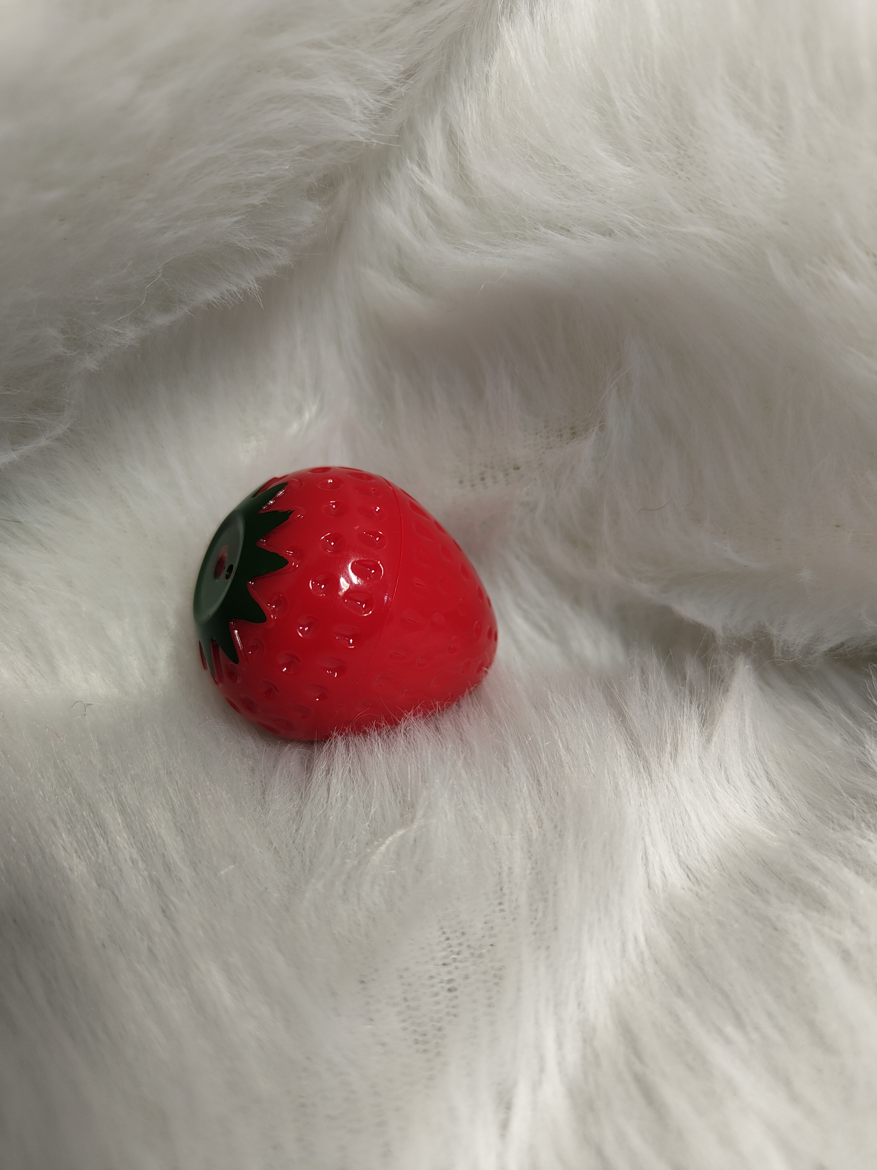 بالم لب توت فرنگی