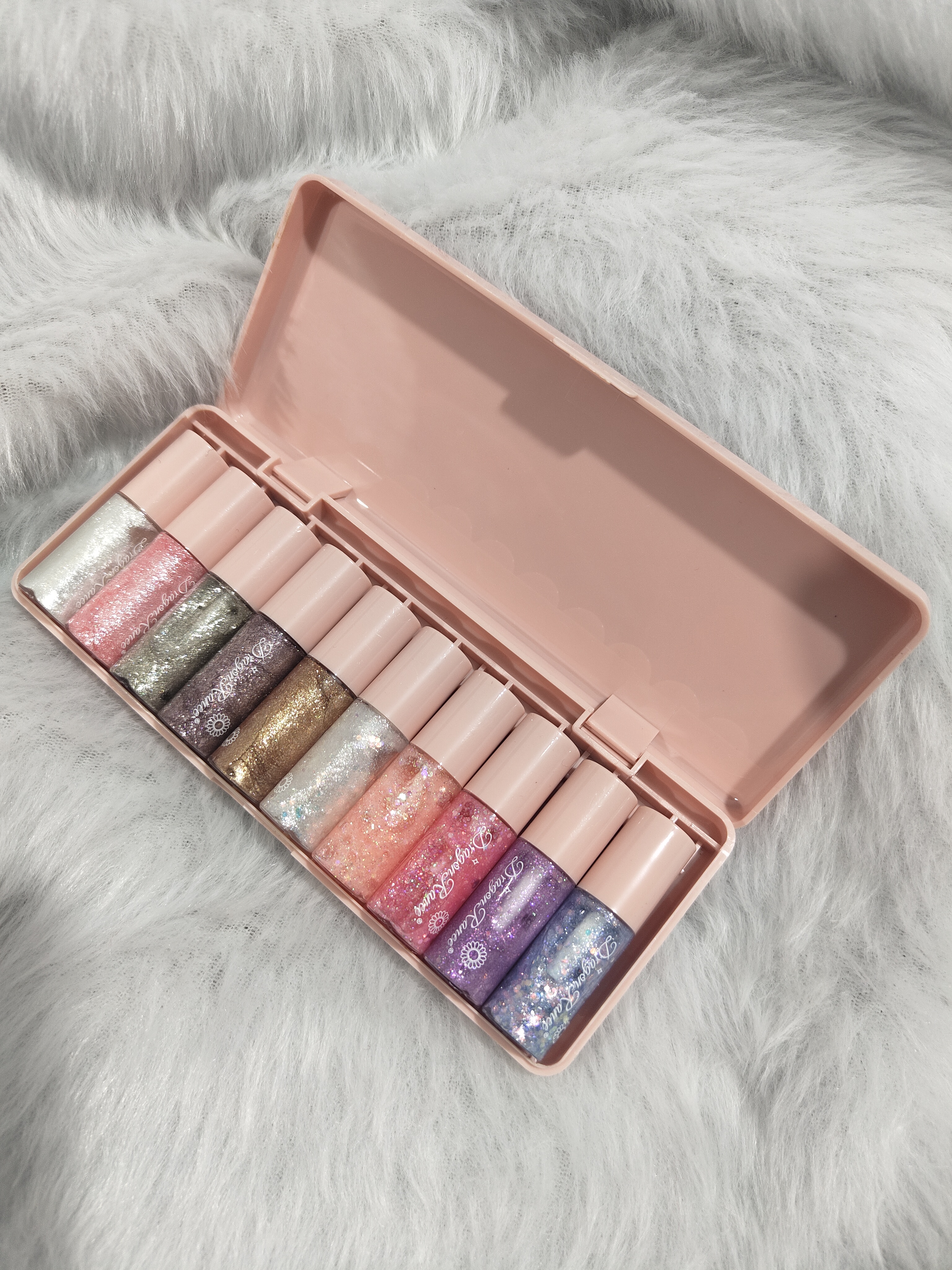 پک سایه و خط چشم گلیتری Dragon Ranee